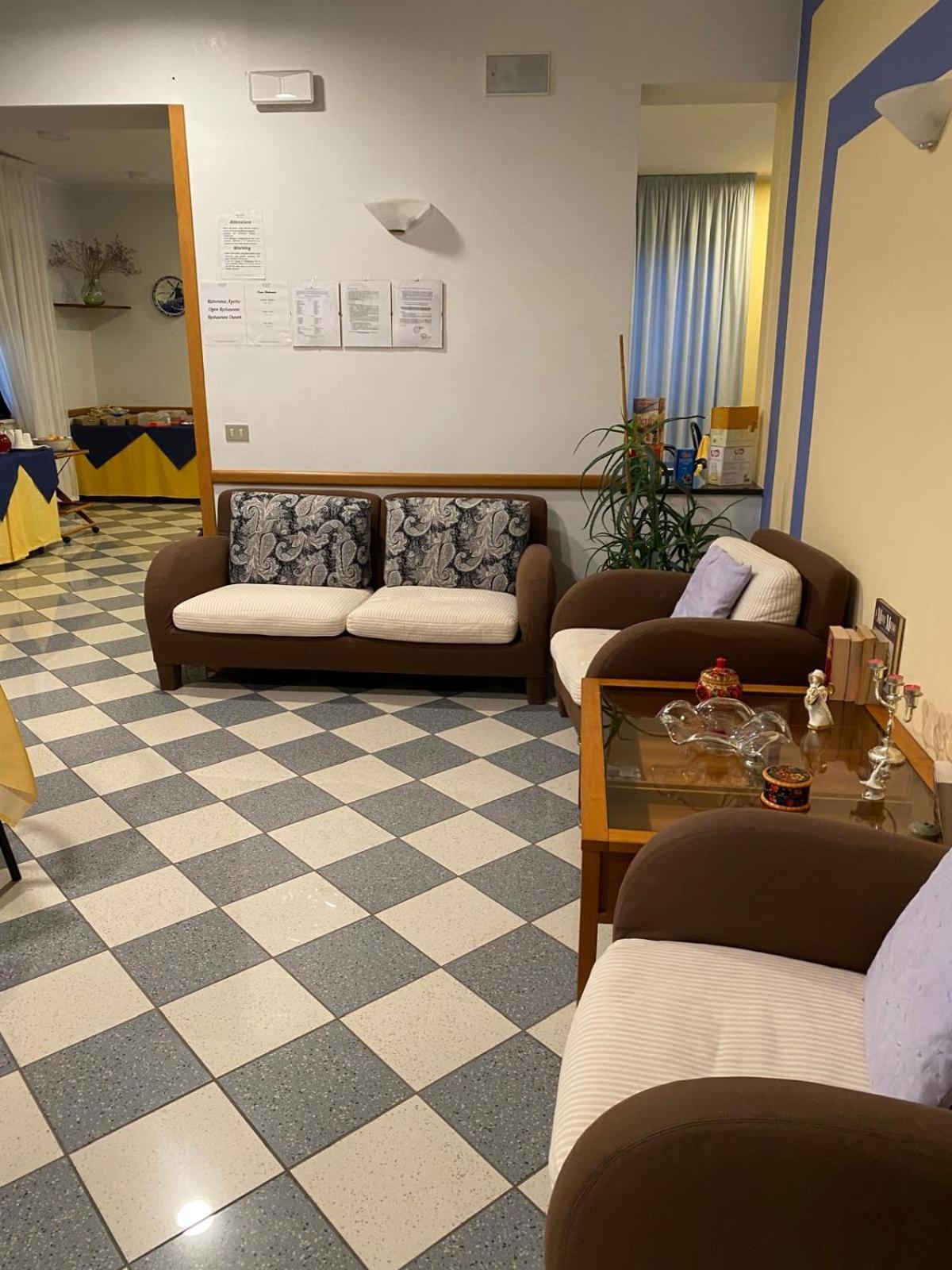 Hotel Ferrara К'янчіано-Терме Екстер'єр фото