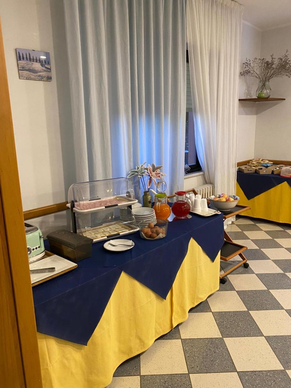 Hotel Ferrara К'янчіано-Терме Екстер'єр фото
